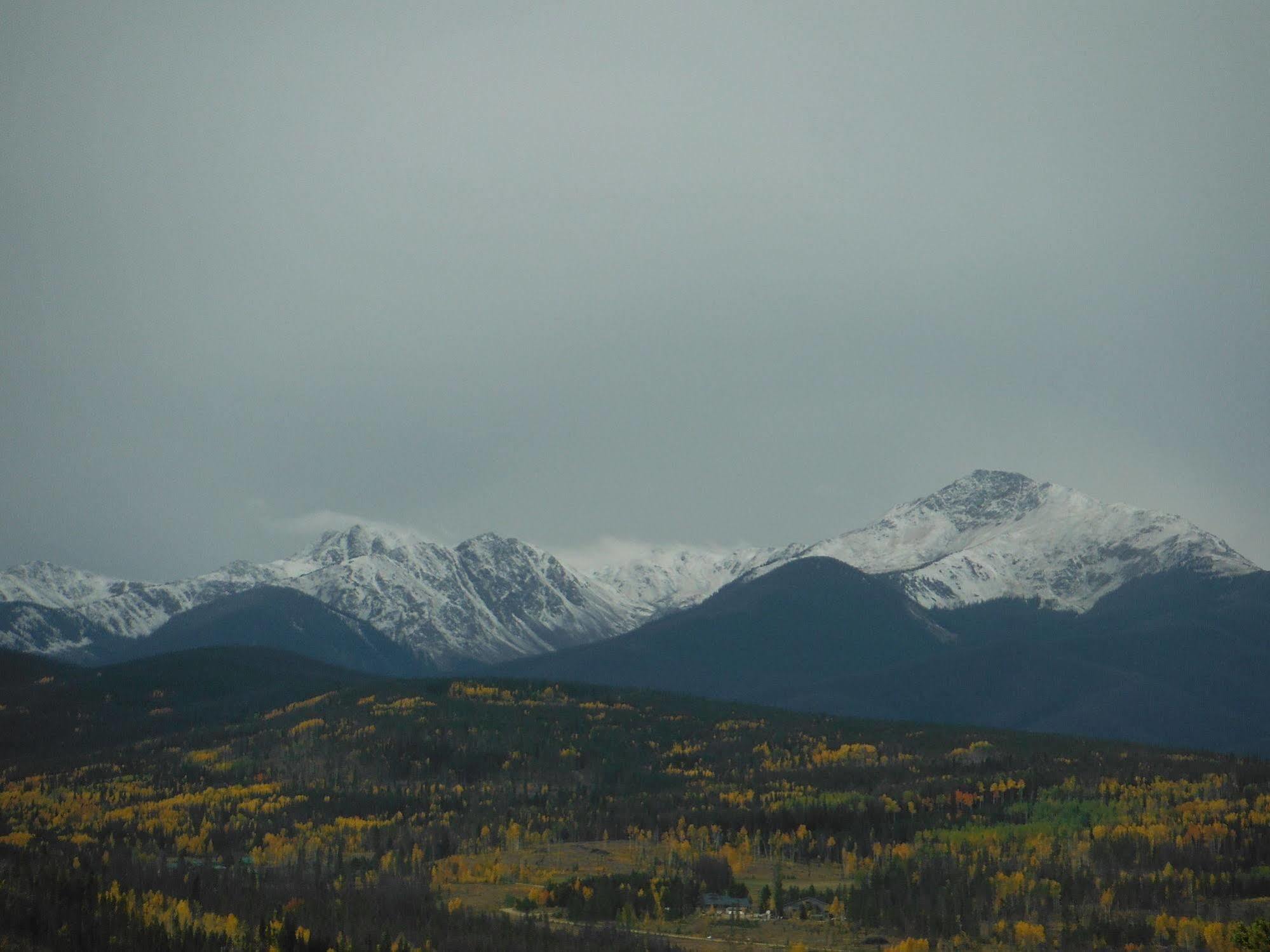 Indian Peaks Resort Fraser Bagian luar foto